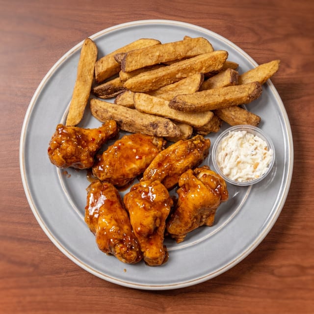 Party Wings - Sweet Red Chili - 6pc w/Fries.